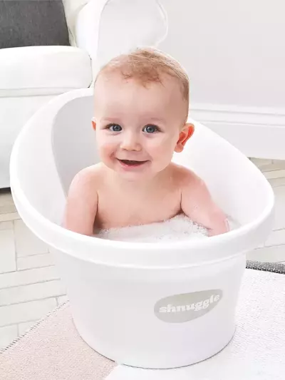 Shnuggle Baby Bath Tub with Plug, Safe & Comfortable Newborn Bathtub with Bum Bump Support, Compact, Lightweight, and Water-Efficient, For 0-12months
