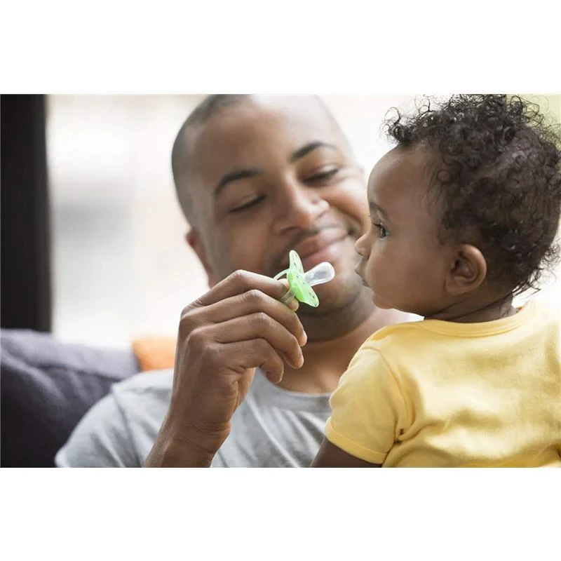 Tommee Tippee Night Time Pacifier, 2 pack soother for babies age 0-6 months