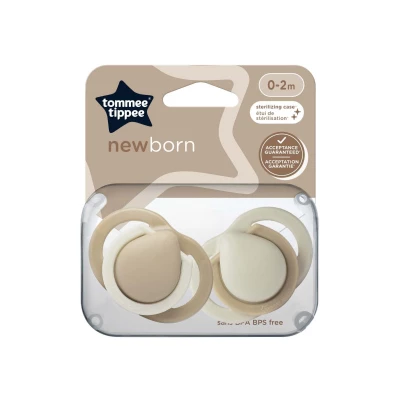 Tommee Tippee Newborn Soother, Orthodontic, with an Extra Small Baglet and Shield to Fit Tiny Mouths, 2 Pack, 0-2 Months