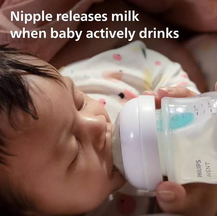 Philips Avent Natural Response Baby Bottle - 260ml Baby Milk Bottle with AirFree Vent, BPA Free for Newborn Babies Aged 1 Months+