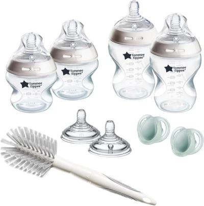 Tommee Tippee Natural Start Newborn Starter Set, 150ml and 260ml Anti-Colic Baby Bottles,Teat, and Bottle Brush