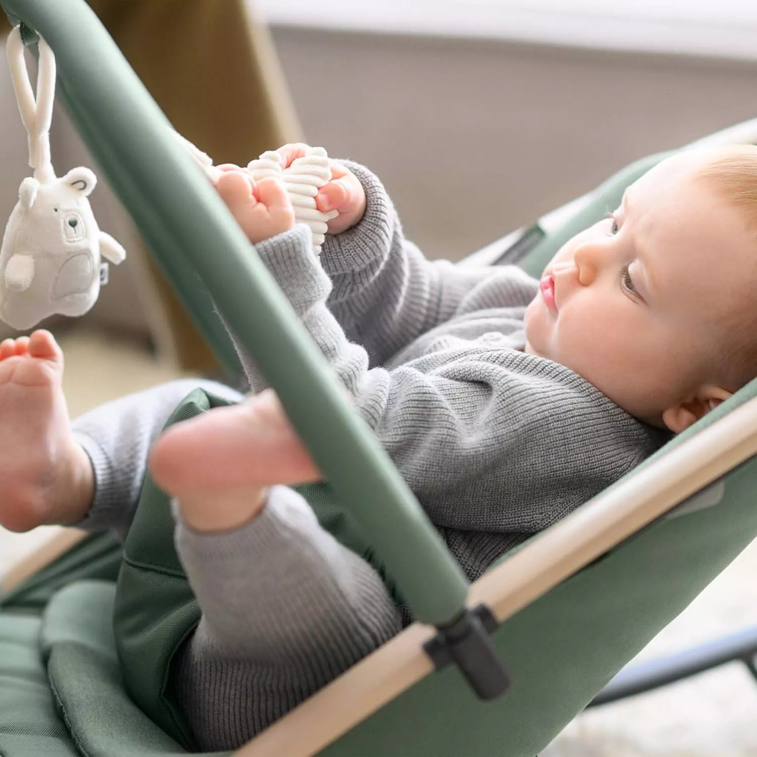 Kori 2-in-1 Baby Bouncer Chair