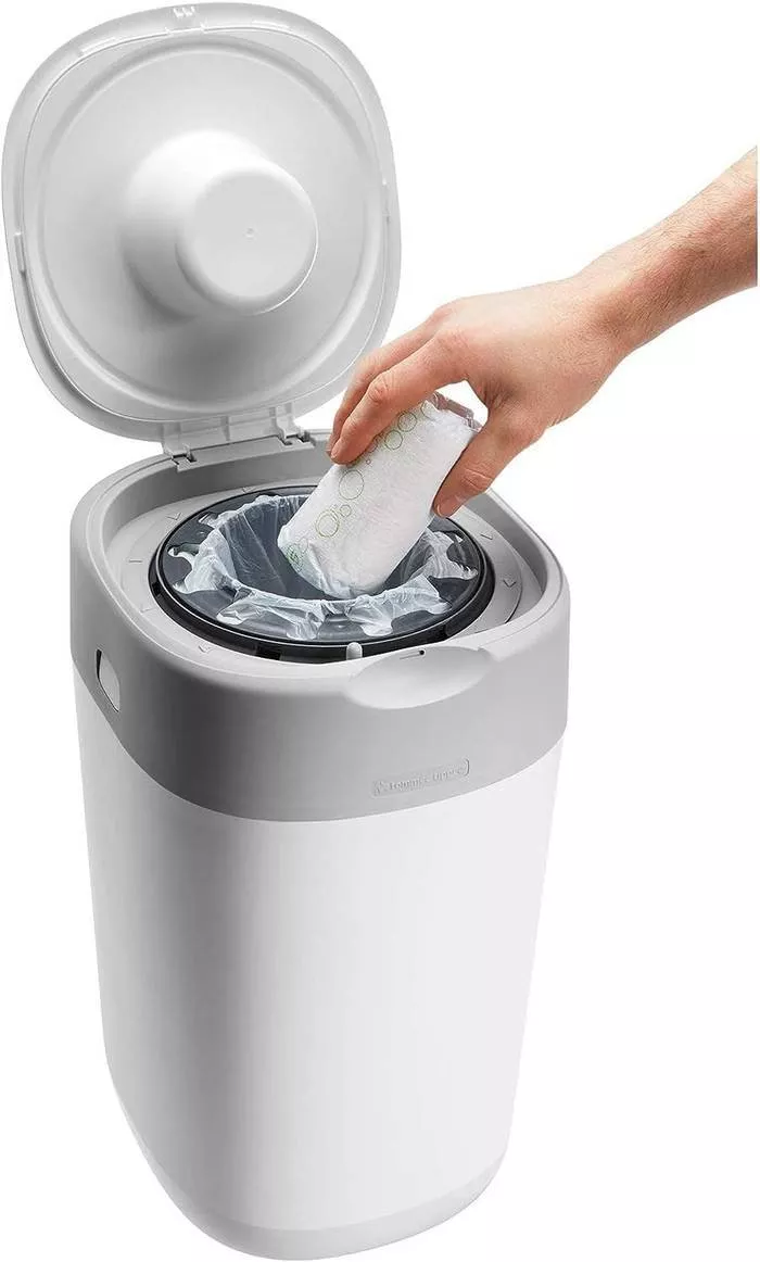 Tommee Tippee Twist & Click Diaper Bin Plus 1pc Refill Cassette