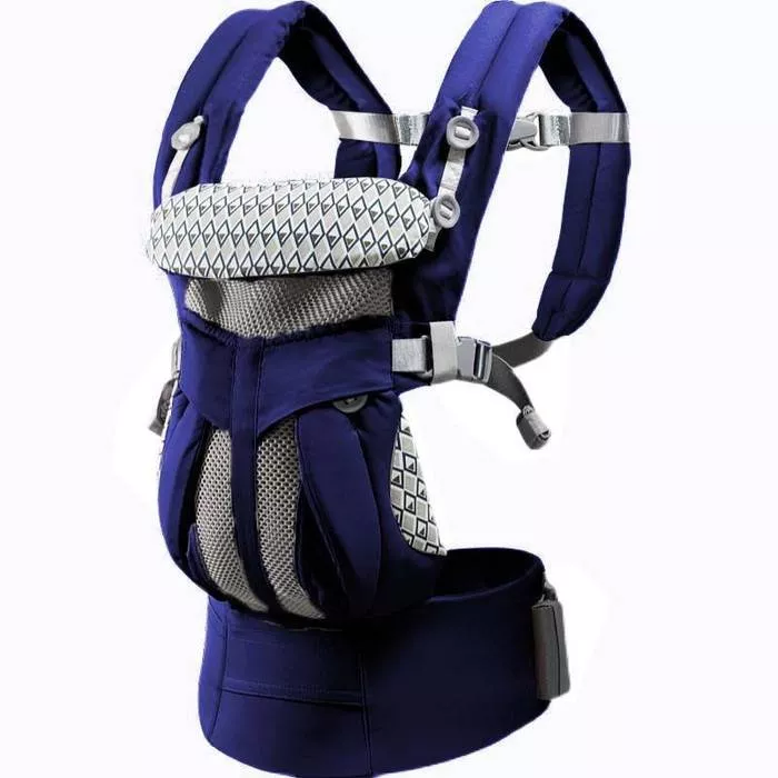 Adenzo Carrier